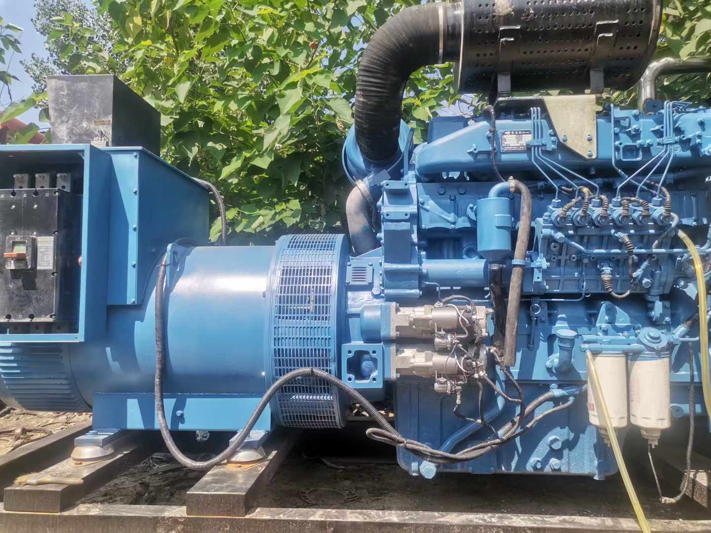 海勃湾详细说明降低 800kW 柴油发电机输出电流波动的方法