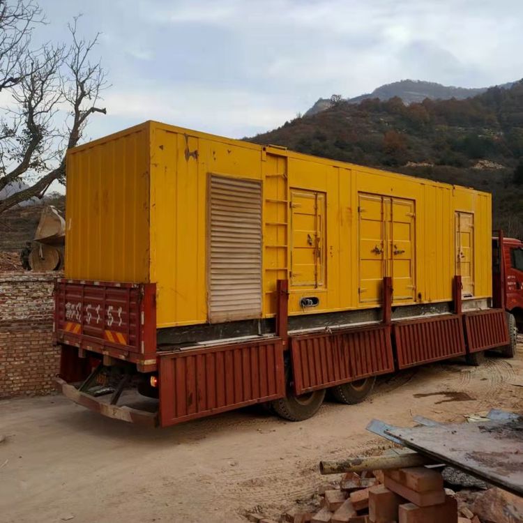 海勃湾200kW 发电机组在带电阻性负载时，输出功率会受到哪些因素的影响？